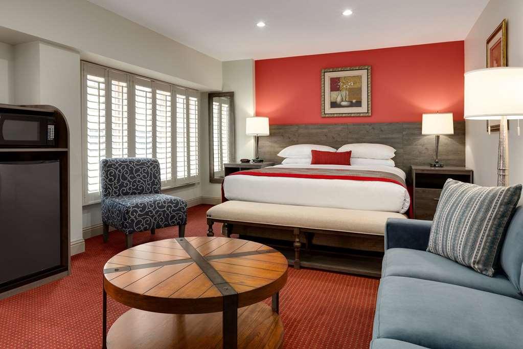 Ramada By Wyndham Oakland Downtown City Center Стая снимка